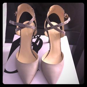 Nine West Heels Size 9